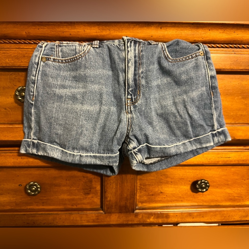 American Eagle Shorts; Size 0